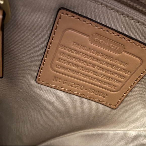 Coach Legacy Rory 19902 - Picture 12 of 12